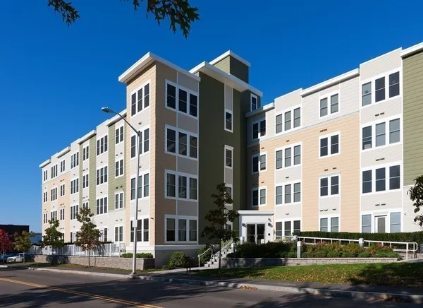 $4,300 | 87 New Street, Unit 211, Cambridge, MA 02138