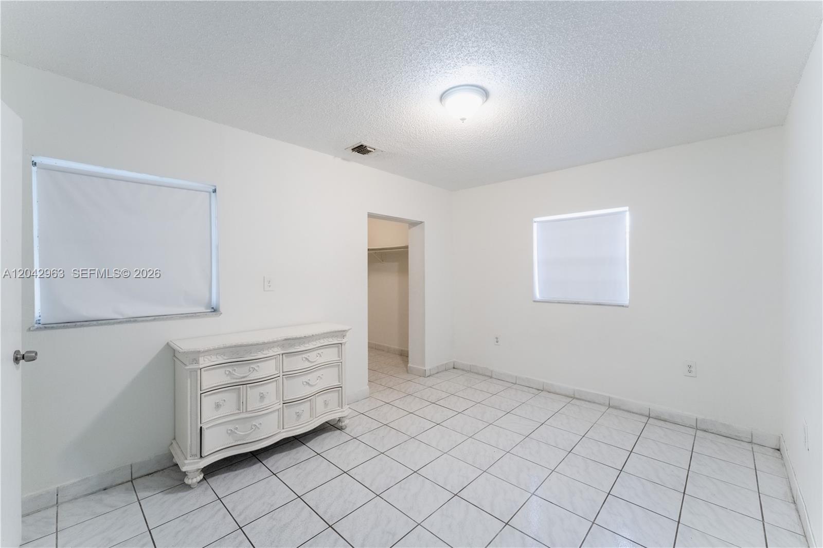 9265 Southwest 38th Street Miami, FL 33165 - Photo 17 of 18