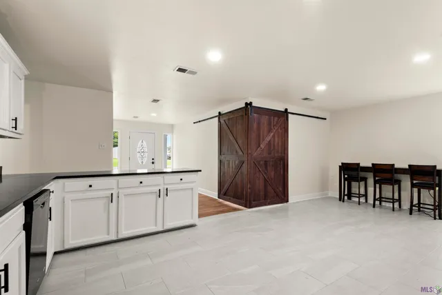 $485,000 | 16290 Oakridge Drive, Prairieville, LA 70769