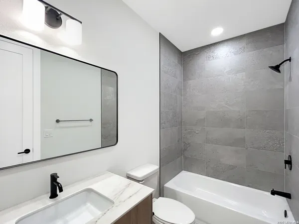 $1,575 | 630 Central Parkway, Unit 1215, New Braunfels, TX 78130