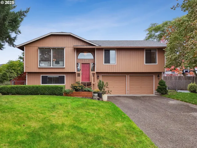 $639,900 | 106 Southeast 152nd Avenue, Vancouver, WA 98684