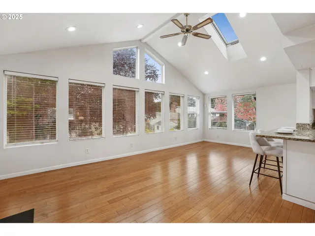 $639,900 | 106 Southeast 152nd Avenue, Vancouver, WA 98684