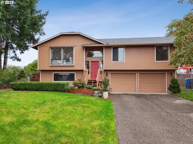 $639,900 | 106 Southeast 152nd Avenue, Vancouver, WA 98684