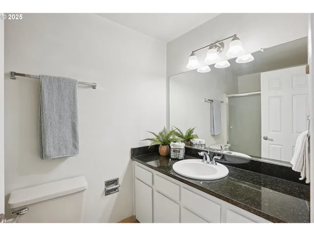 $639,900 | 106 Southeast 152nd Avenue, Vancouver, WA 98684