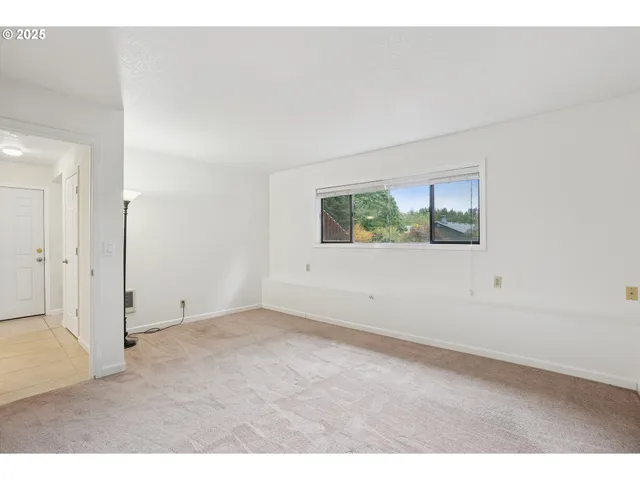 $639,900 | 106 Southeast 152nd Avenue, Vancouver, WA 98684