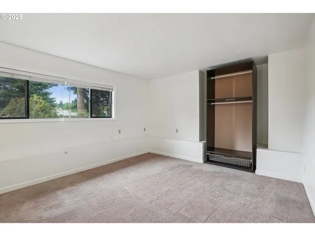 $639,900 | 106 Southeast 152nd Avenue, Vancouver, WA 98684