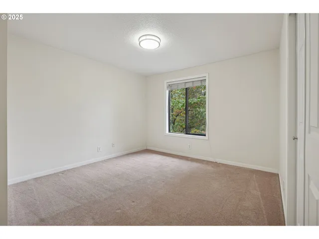 $639,900 | 106 Southeast 152nd Avenue, Vancouver, WA 98684