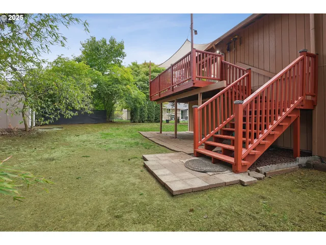 $639,900 | 106 Southeast 152nd Avenue, Vancouver, WA 98684