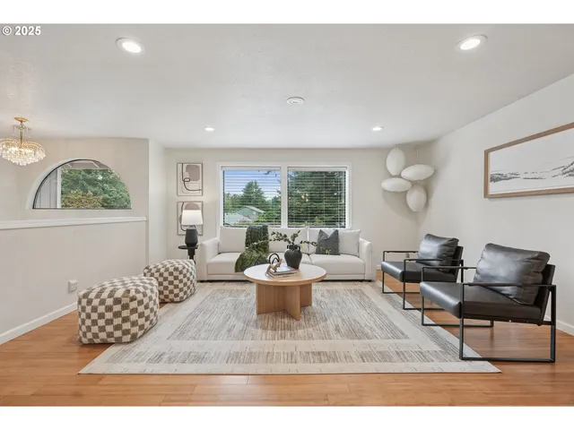 $639,900 | 106 Southeast 152nd Avenue, Vancouver, WA 98684