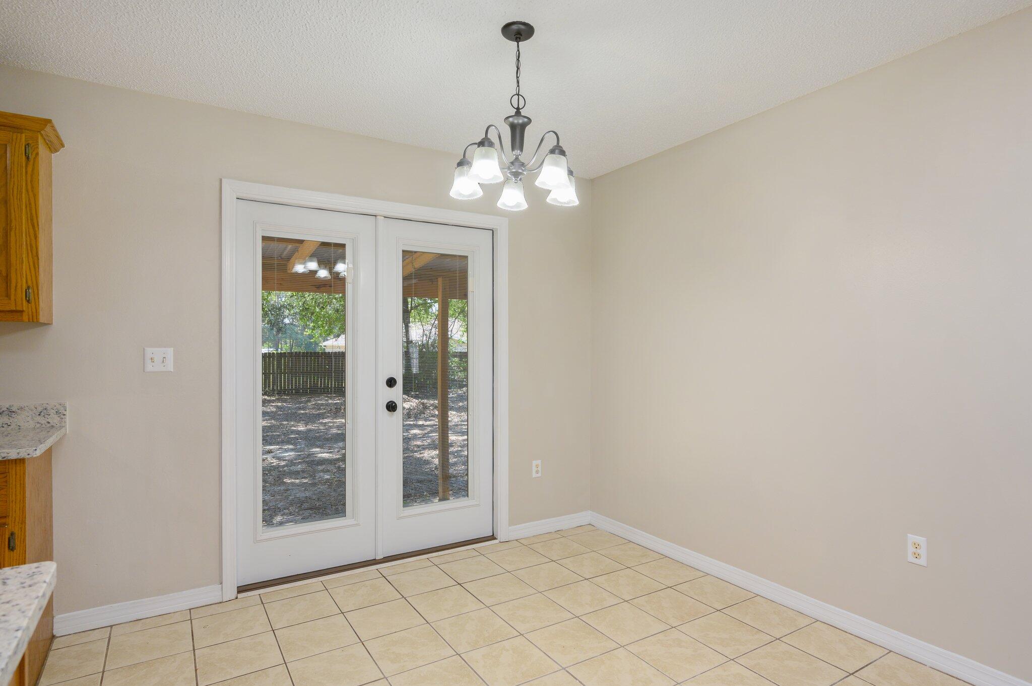 502 Hyde Park Drive Crestview, FL 32539 - Photo 10 of 35 a view of an empty room with window