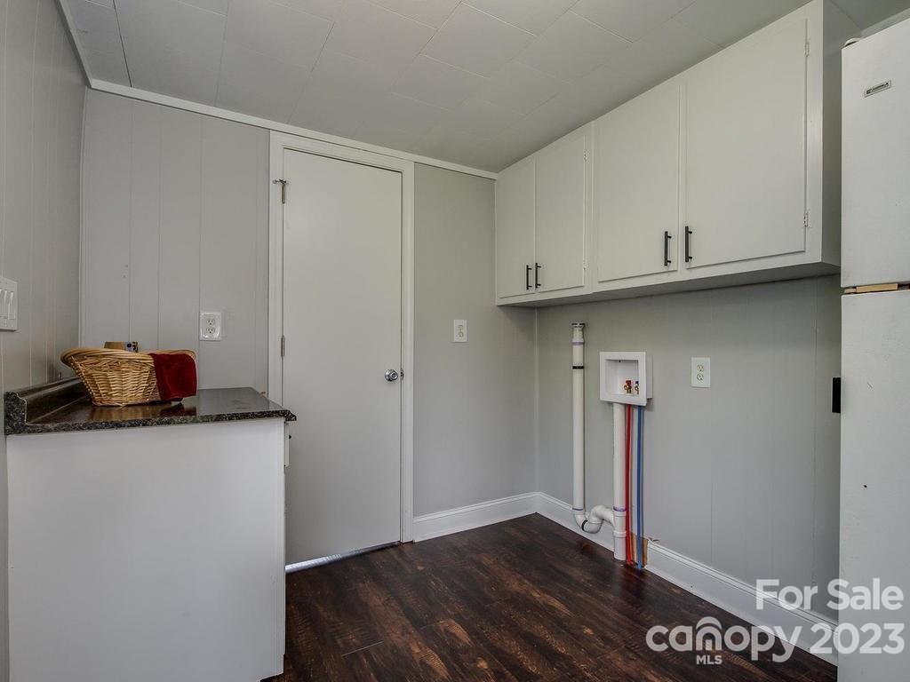 2589 Fay Jones Road Denver, NC 28037 - Photo 7 of 15 a view of cabinets