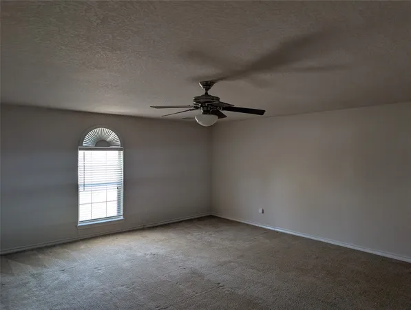 $2,595 | 1915 Running Bear Trail, Crosby, TX 77532