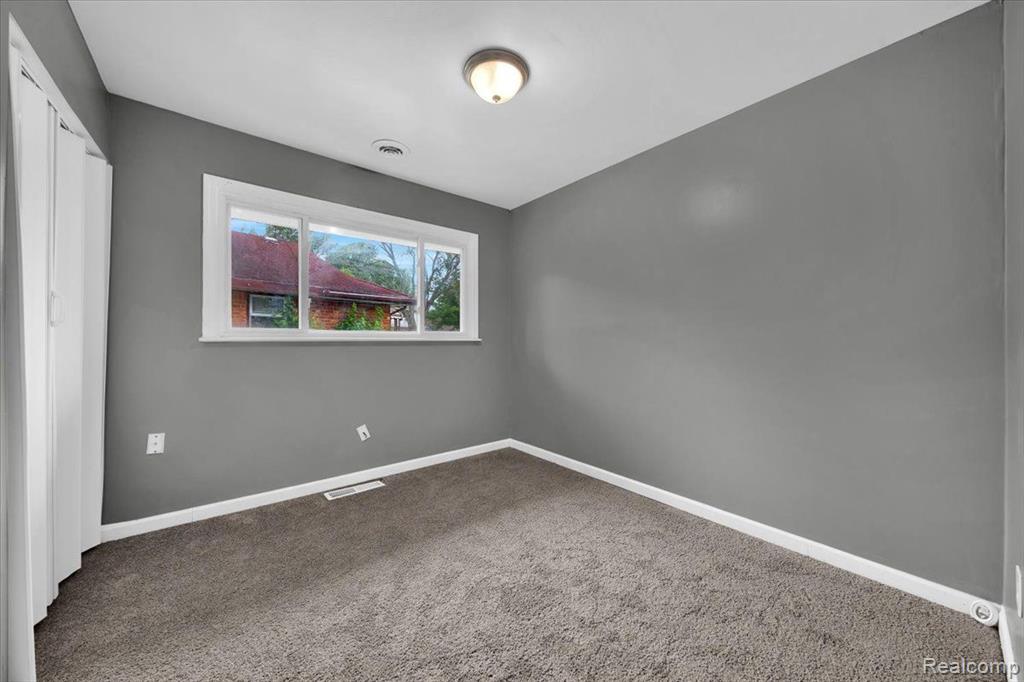 3854 Robinson Court Inkster, MI 48141 - Photo 10 of 20
