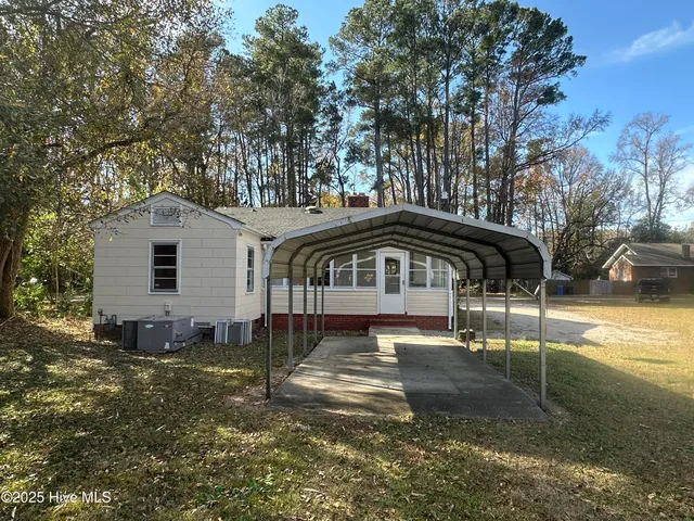 $159,900 | 412 Lanoca Avenue, Laurinburg, NC 28352