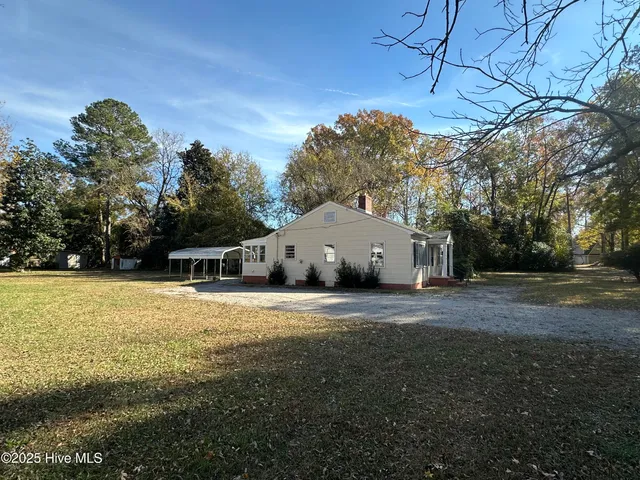 $159,900 | 412 Lanoca Avenue, Laurinburg, NC 28352