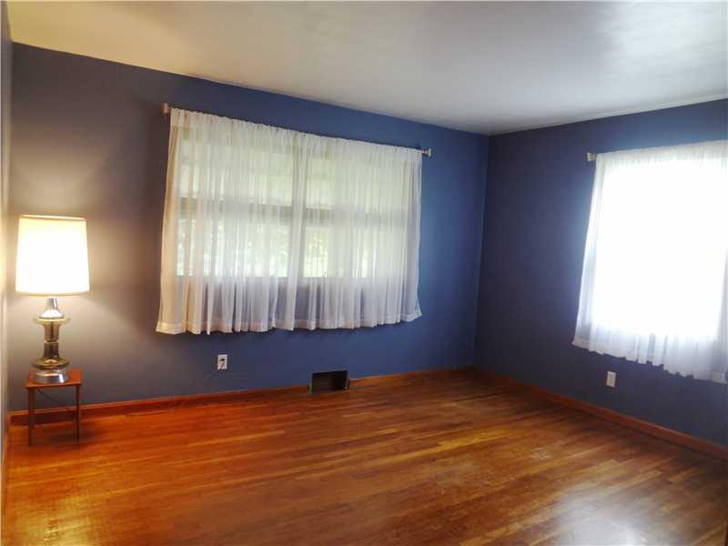 1295 Savannah Road New Castle, PA 16101 - Photo 11 of 15 Master Bedroom.