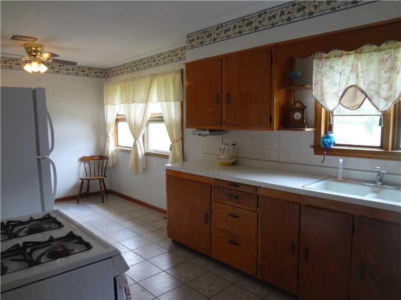 1295 Savannah Road New Castle, PA 16101 - Photo 8 of 15 Kitchen.