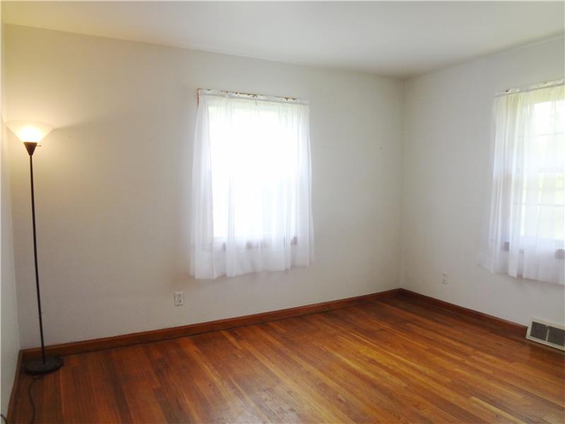 1295 Savannah Road New Castle, PA 16101 - Photo 10 of 15 Bedroom.