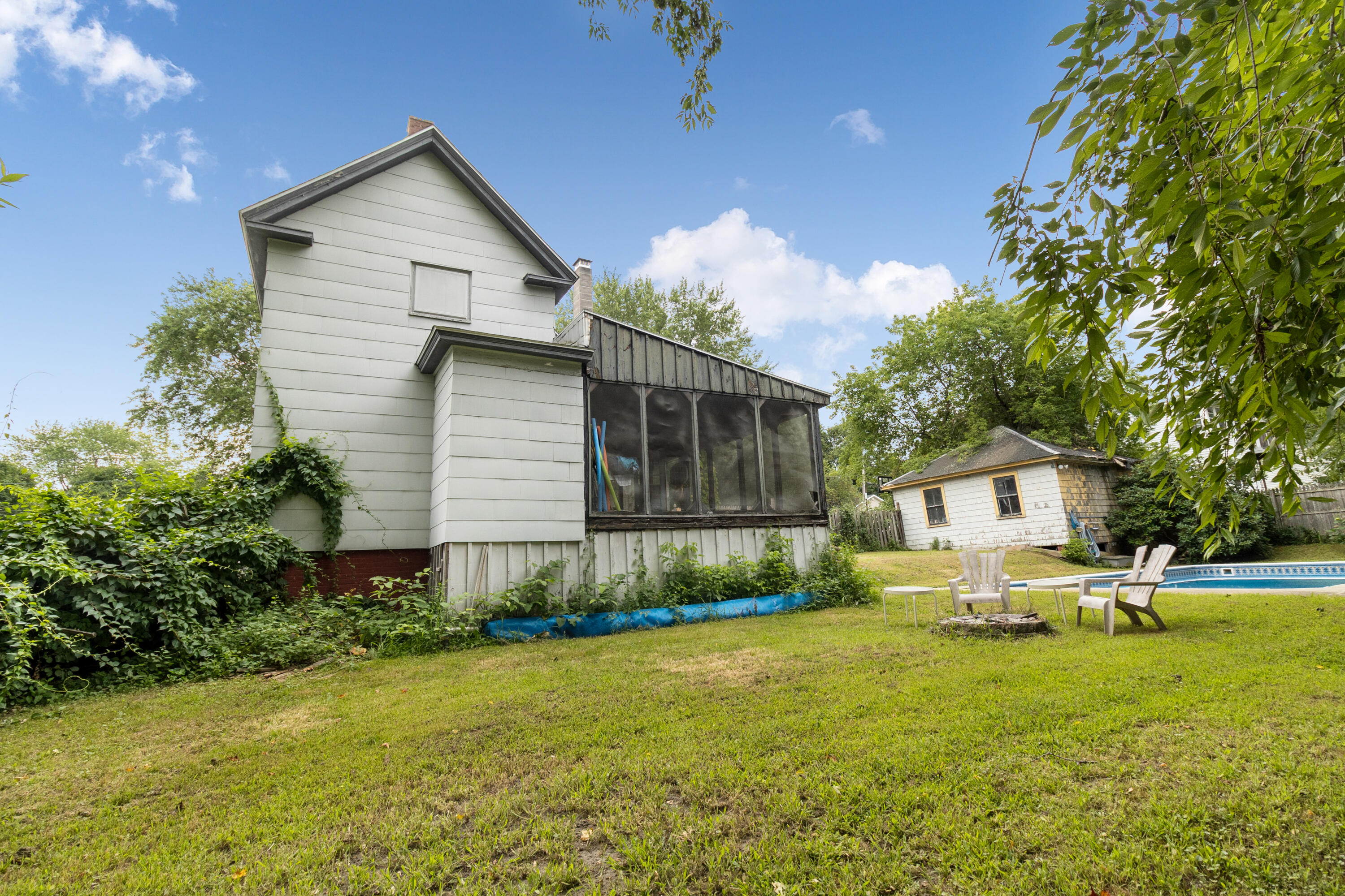 17 Fulton Street Auburn, ME 04210 - Photo 2 of 28 17 Fulton Auburn-7