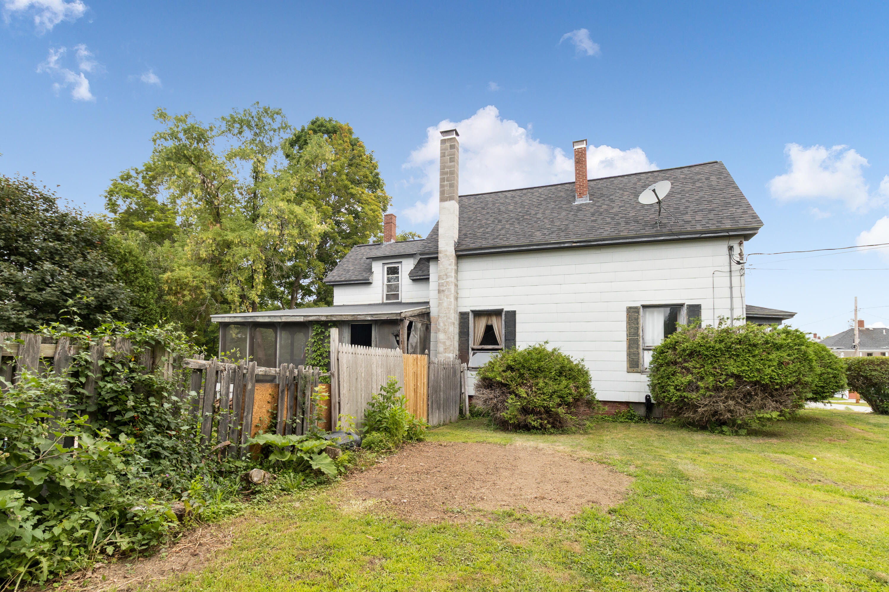 17 Fulton Street Auburn, ME 04210 - Photo 26 of 28 17 Fulton Auburn-4