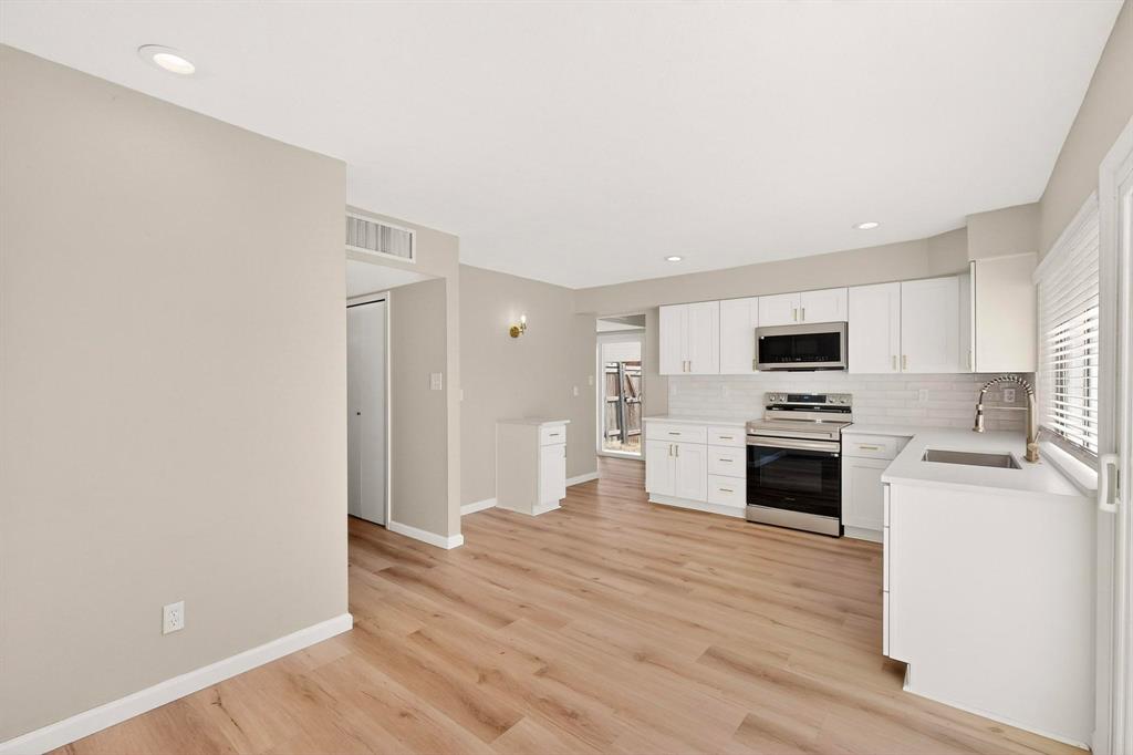 816 Cross Bend Road Plano, TX 75023 - Photo 11 of 27