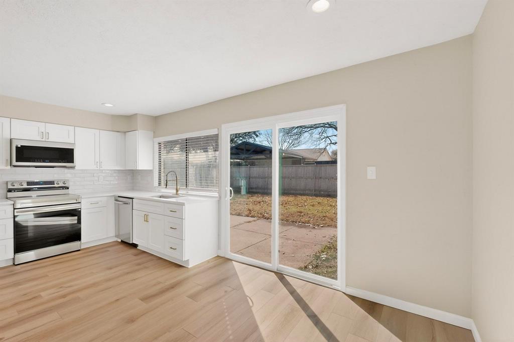 816 Cross Bend Road Plano, TX 75023 - Photo 12 of 27