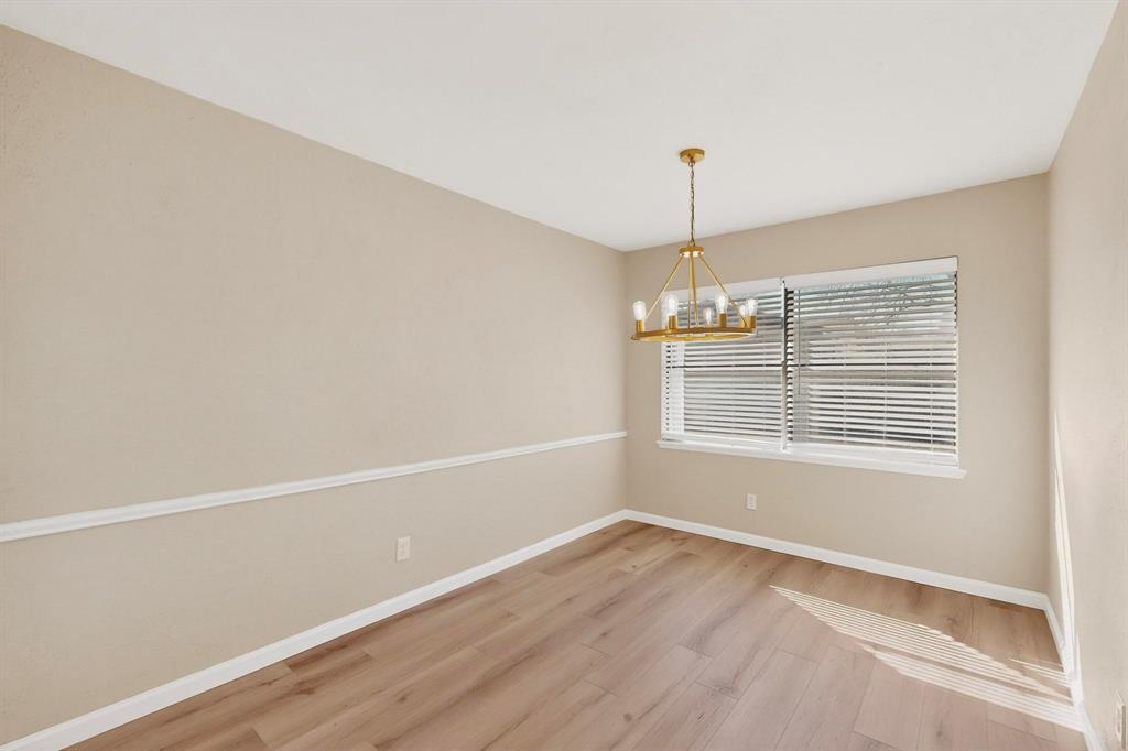 816 Cross Bend Road Plano, TX 75023 - Photo 14 of 27