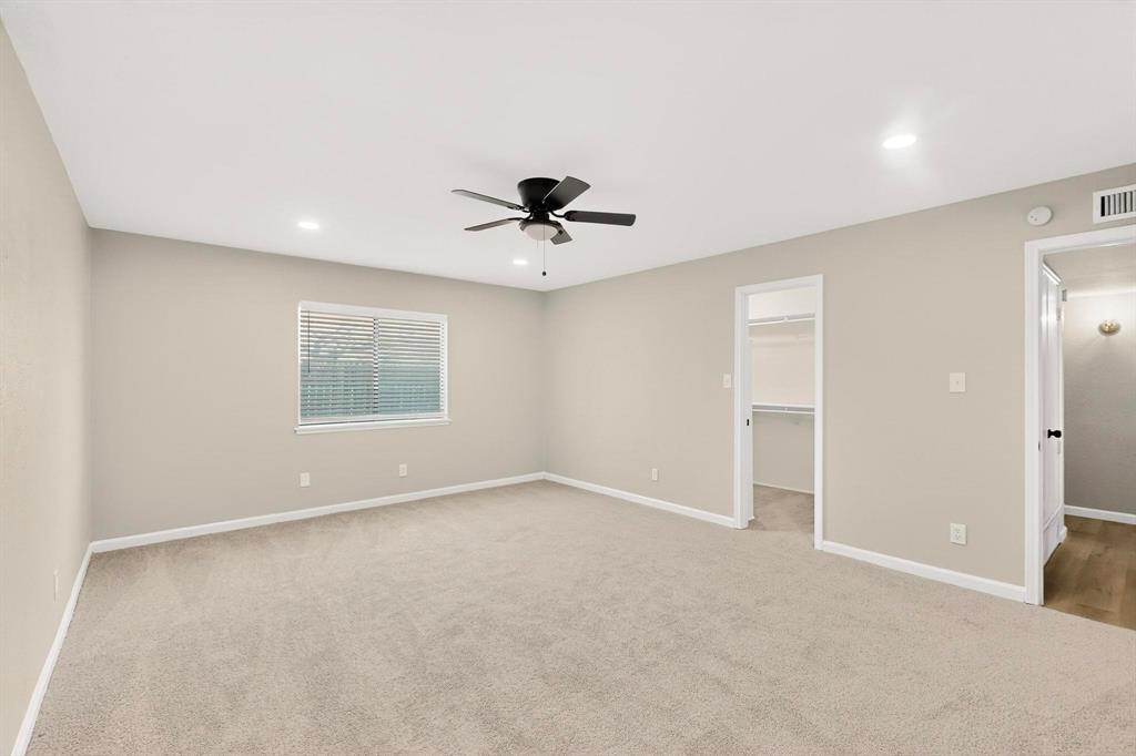 816 Cross Bend Road Plano, TX 75023 - Photo 15 of 27