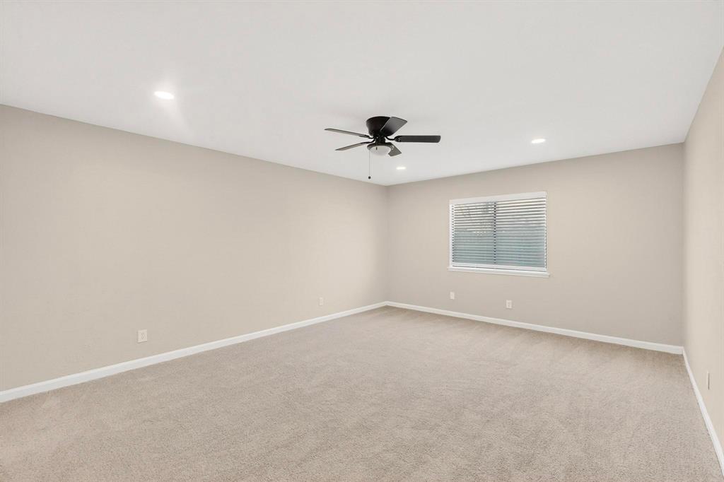 816 Cross Bend Road Plano, TX 75023 - Photo 16 of 27