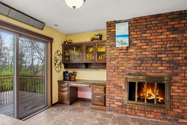 $585,000 | 655 48th Avenue, Coopersville, MI 49404