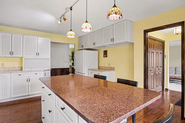$585,000 | 655 48th Avenue, Coopersville, MI 49404