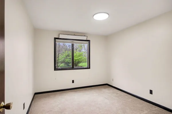$585,000 | 655 48th Avenue, Coopersville, MI 49404