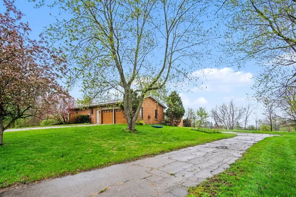 $585,000 | 655 48th Avenue, Coopersville, MI 49404