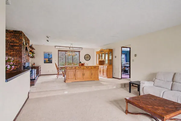 $585,000 | 655 48th Avenue, Coopersville, MI 49404