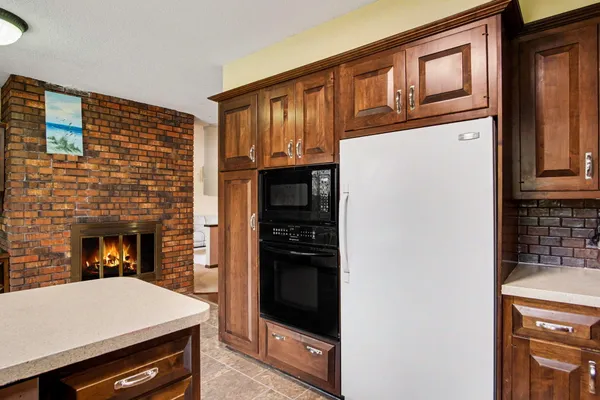 $585,000 | 655 48th Avenue, Coopersville, MI 49404