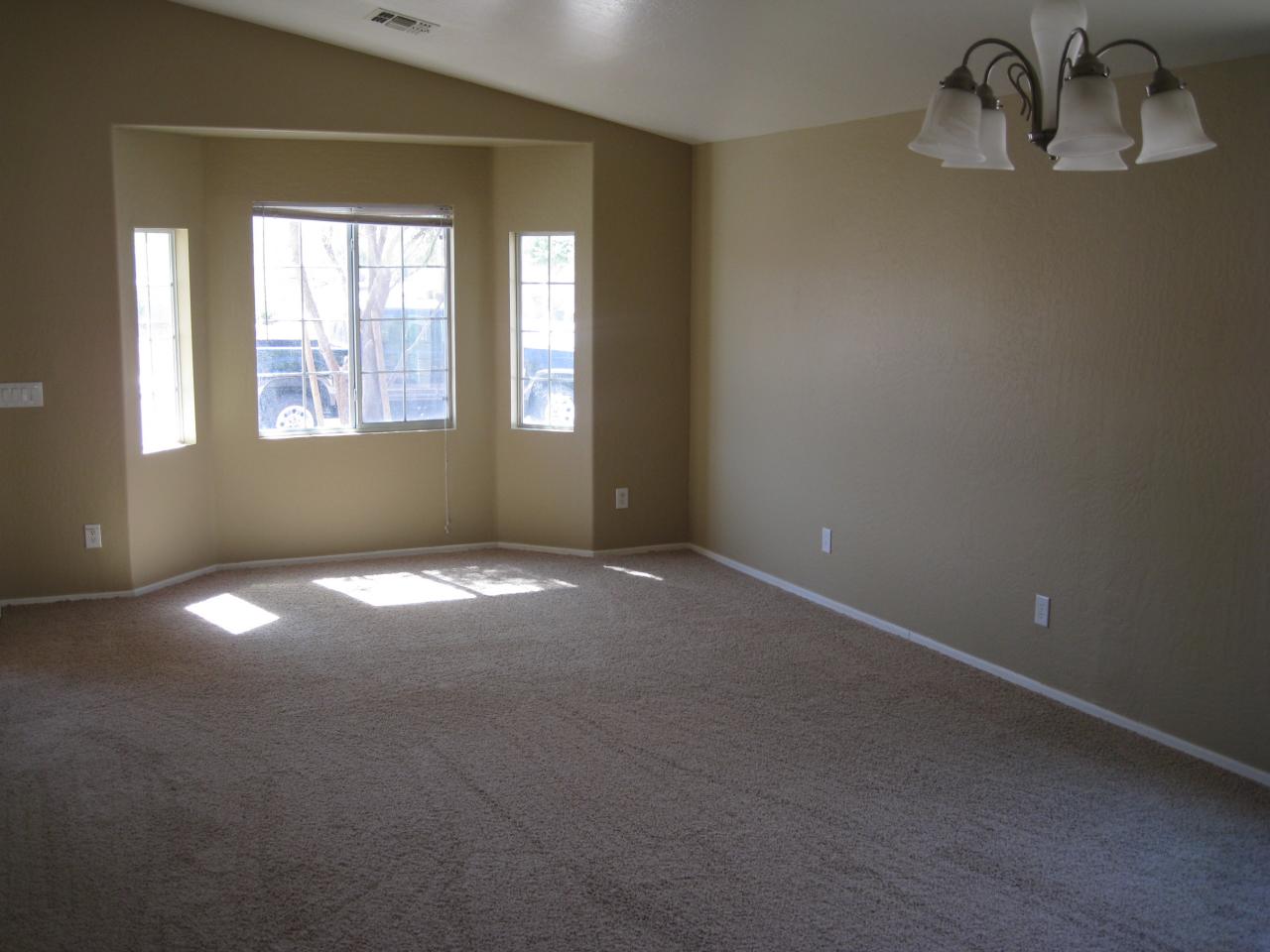 2030 West Carson Road Phoenix, AZ 85041 - Photo 6 of 20 6