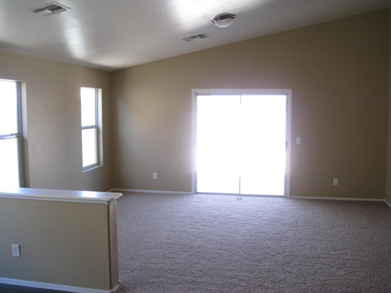 2030 West Carson Road Phoenix, AZ 85041 - Photo 7 of 20 7