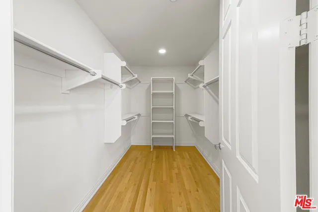 $1,147,000 | 4100 Wilshire Boulevard, Unit 303, Los Angeles, CA 90010