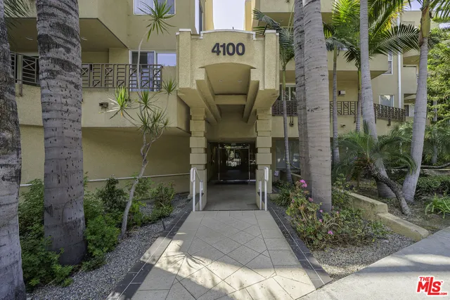 $1,147,000 | 4100 Wilshire Boulevard, Unit 303, Los Angeles, CA 90010