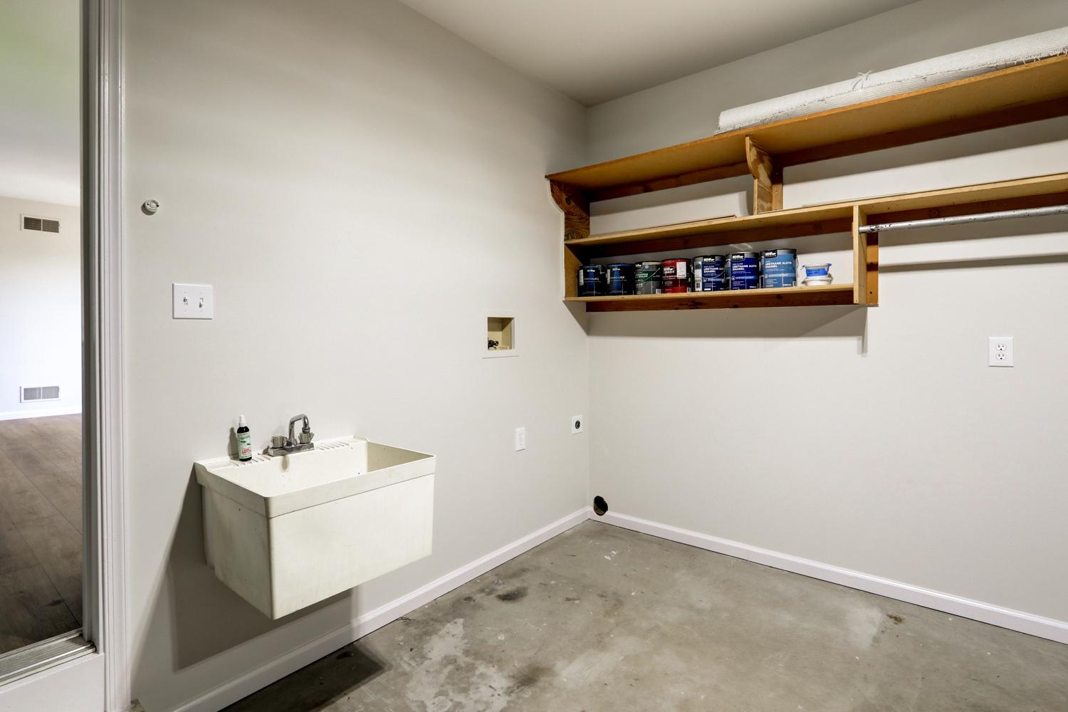 706 Rosemont Drive Lititz, PA 17543 - Photo 41 of 42 Laundry area with built in storage