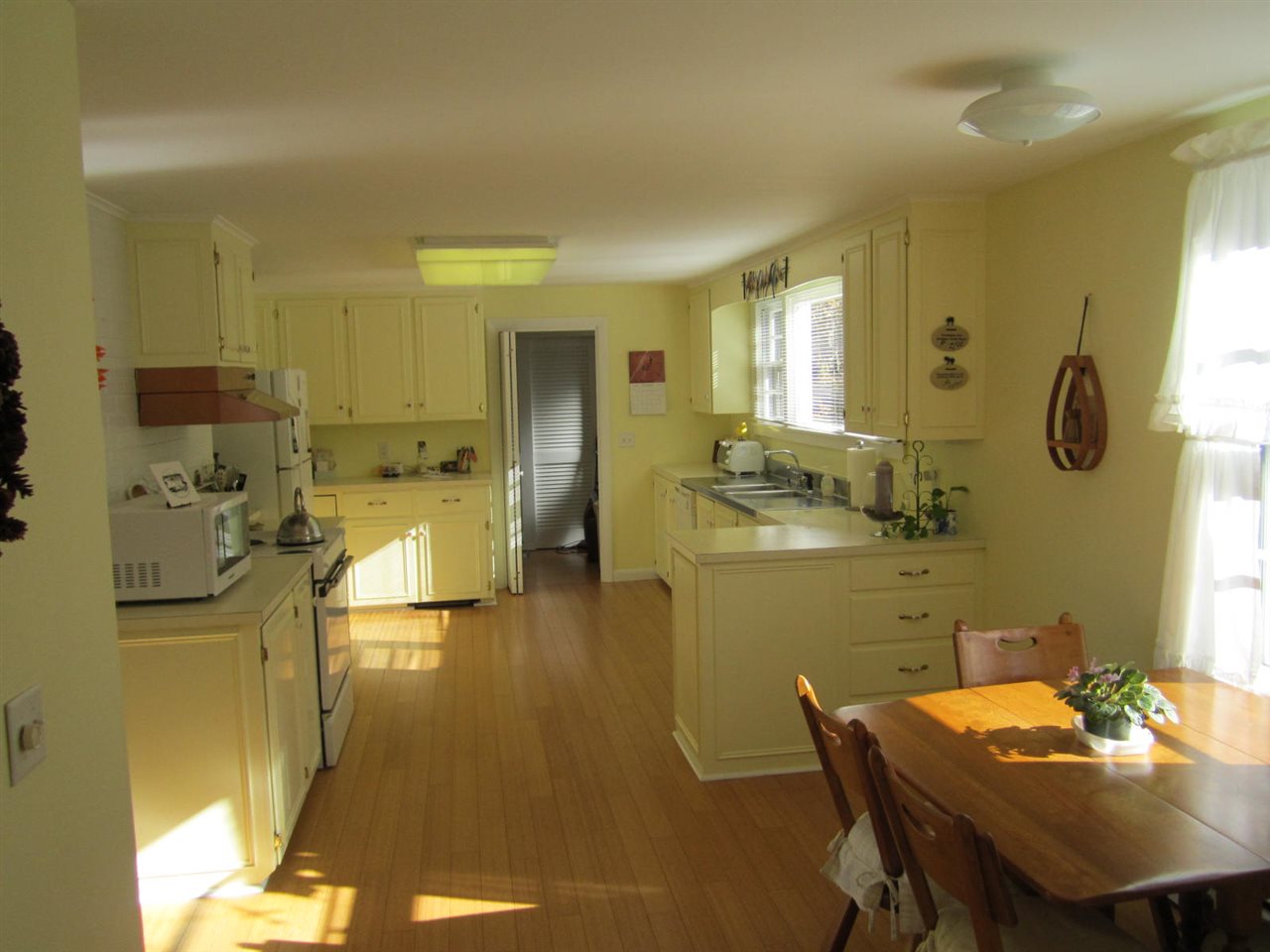 646 County Road New London, NH 03257 - Photo 4 of 13