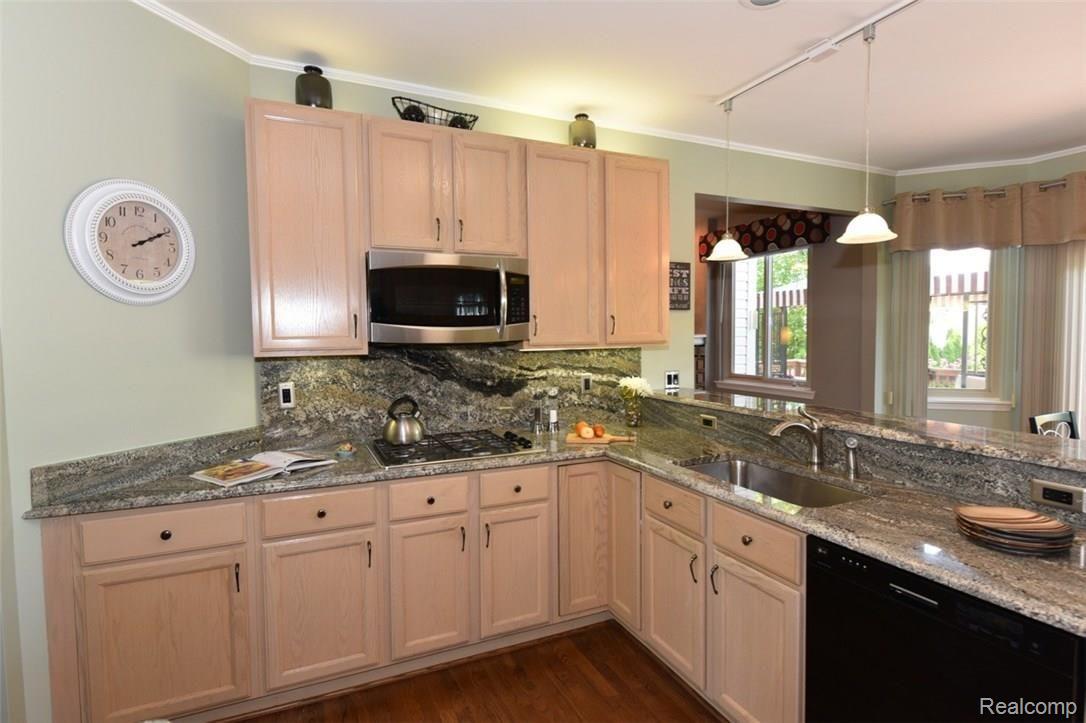 3881 Kossuth Road Lake Orion, MI 48360 - Photo 23 of 47 Plenty of Counter Space