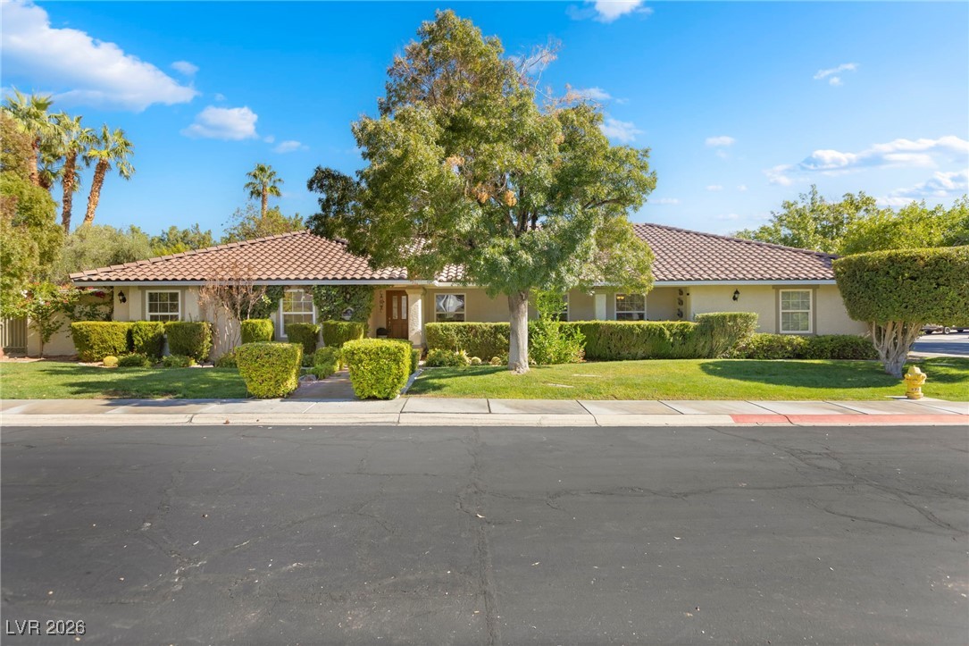 10 Pheasant Ridge Circle Henderson, NV 89014 - Photo 2 of 64