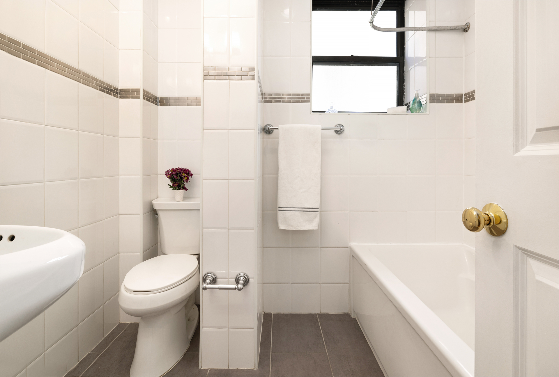 807 Riverside Drive, Unit 1I Manhattan, NY 10032 - Photo 6 of 7