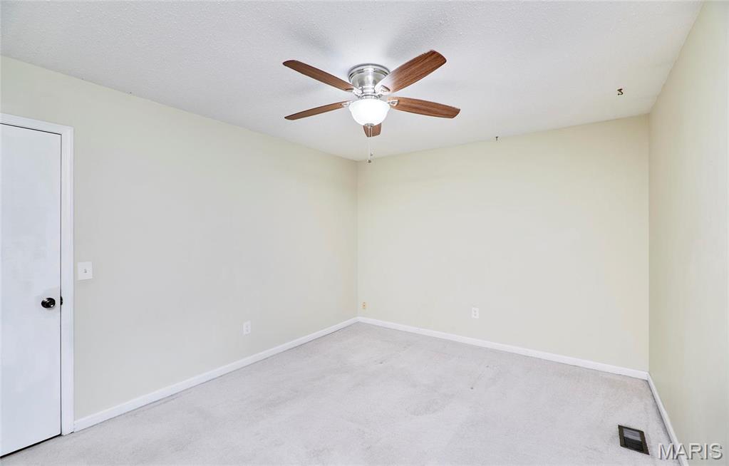 241 Valleyoak Court Ballwin, MO 63021 - Photo 26 of 53