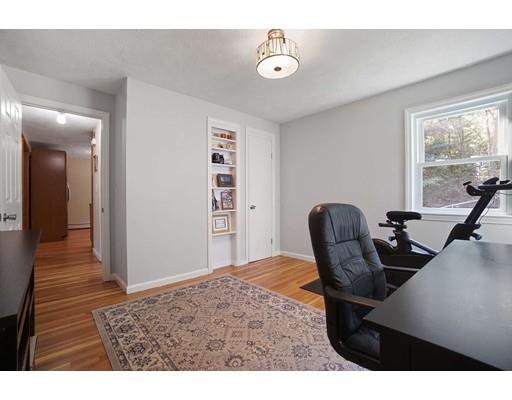 22 Cold Spring Road North Reading, MA 01864 - Photo 17 of 38 Gallery Image 17