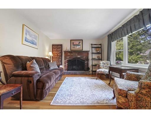 22 Cold Spring Road North Reading, MA 01864 - Photo 5 of 38 Gallery Image 5