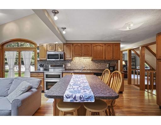 22 Cold Spring Road North Reading, MA 01864 - Photo 9 of 38 Gallery Image 9