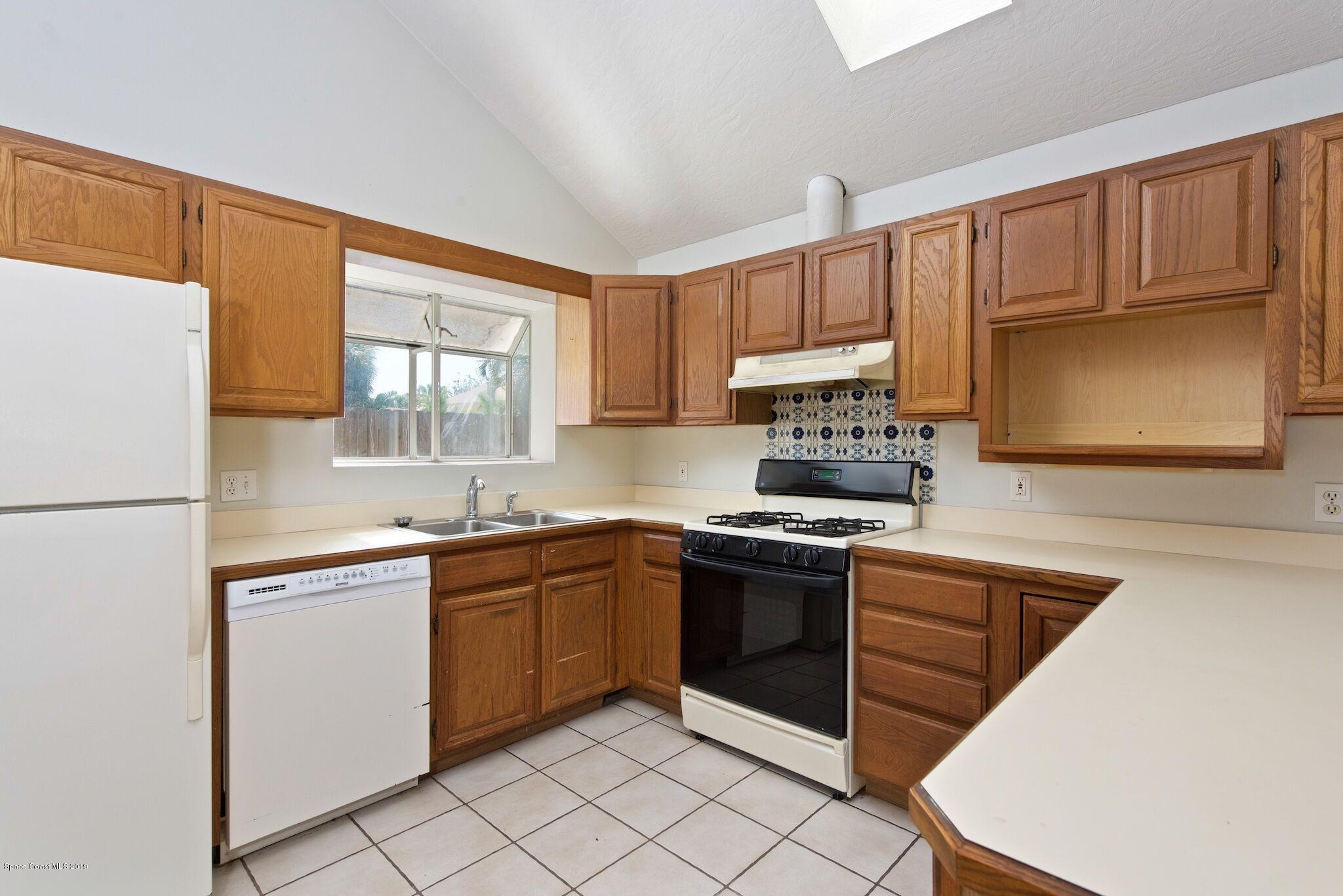 30 South Court Indialantic, FL 32903 - Photo 11 of 32 Kitchen