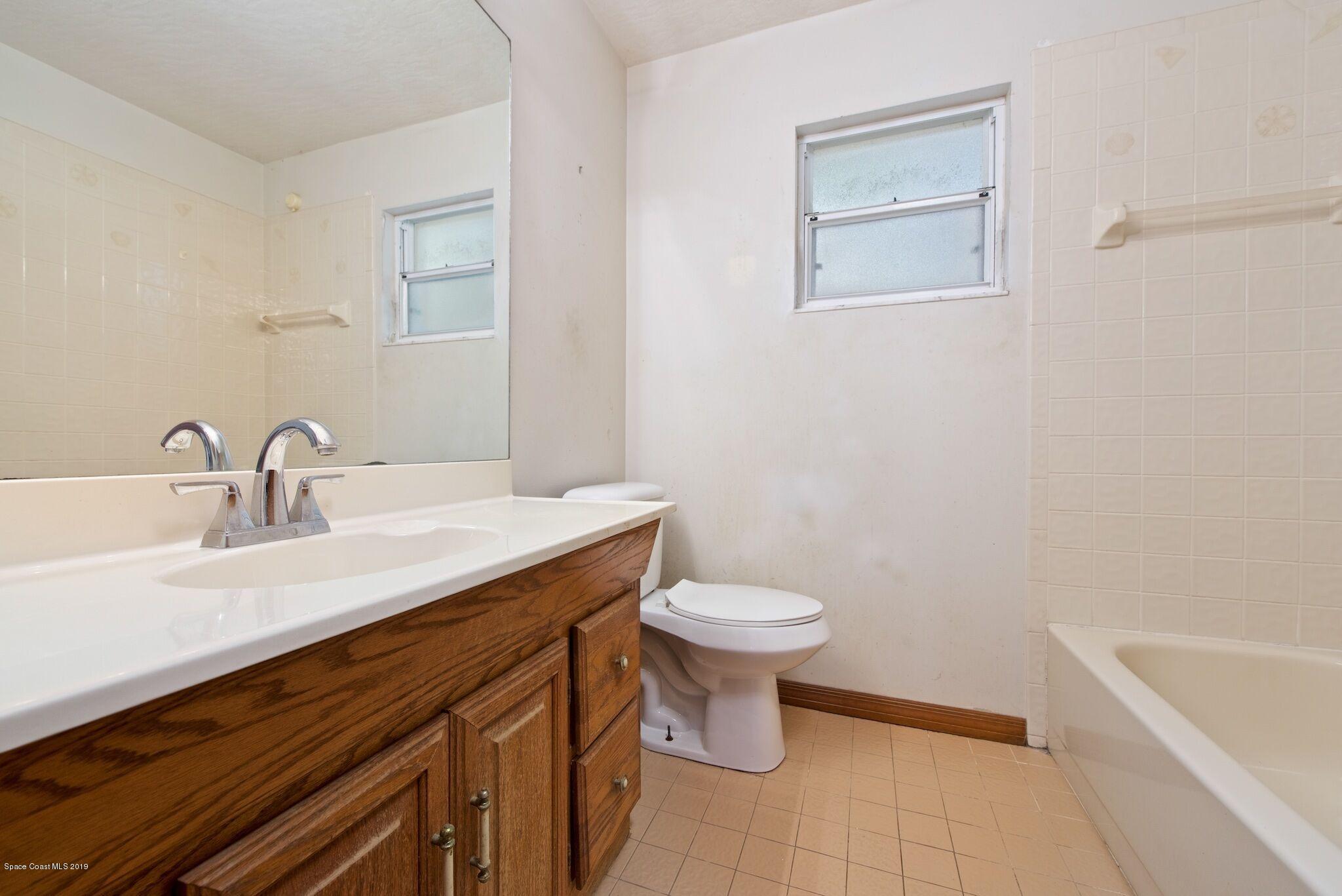 30 South Court Indialantic, FL 32903 - Photo 17 of 32 Hall Bathroom
